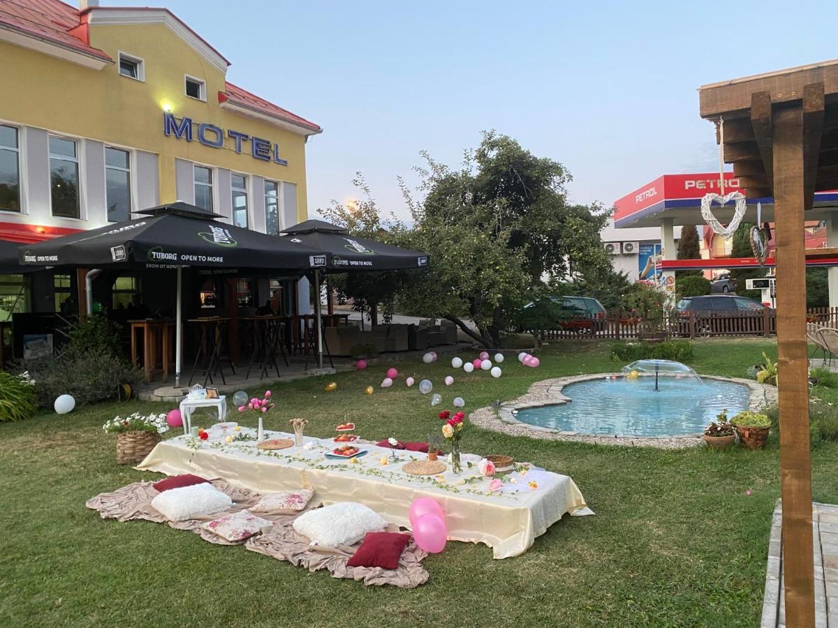 Motel M Vlasenica Εξωτερικό φωτογραφία