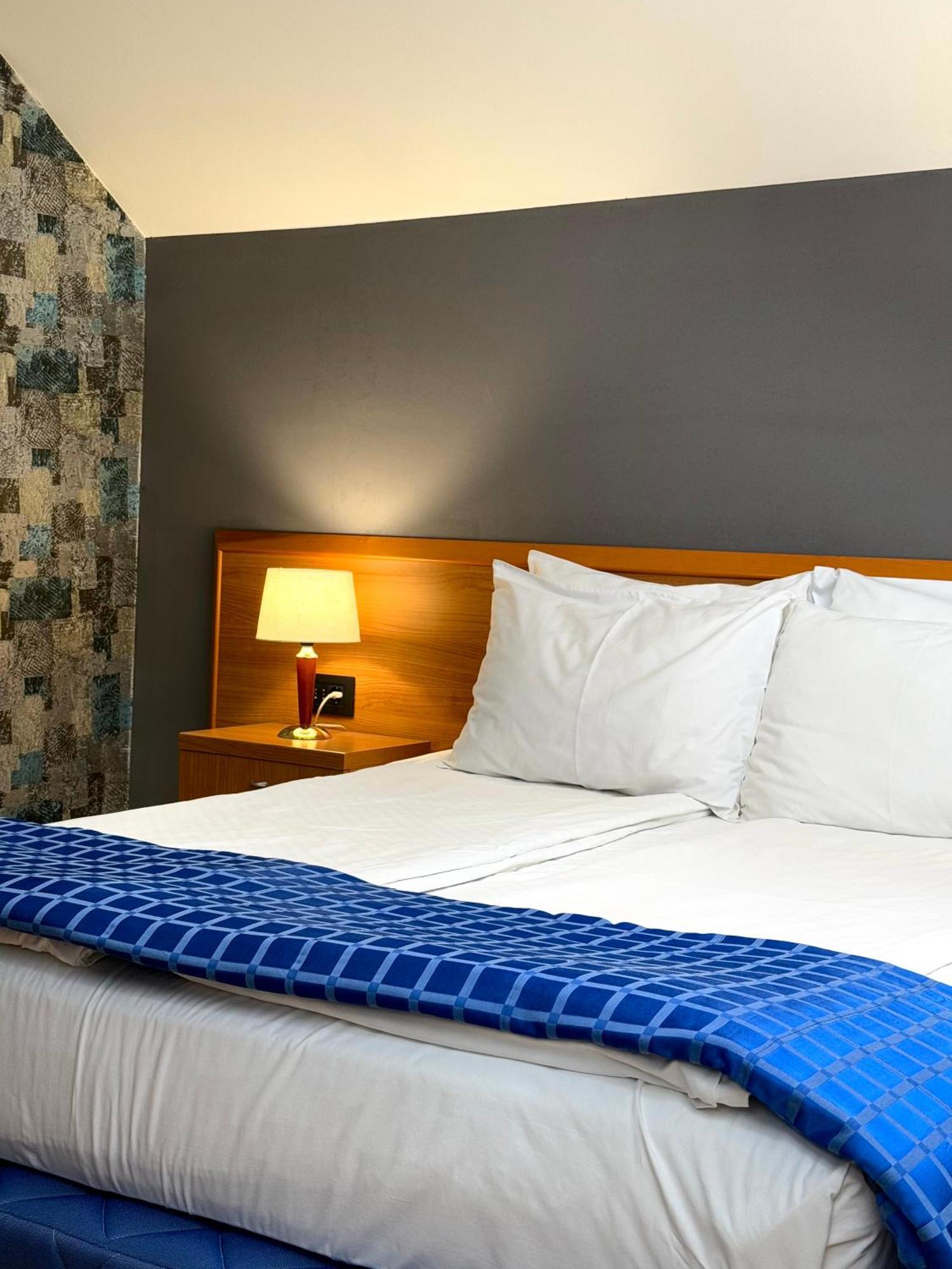 Motel M Vlasenica Εξωτερικό φωτογραφία