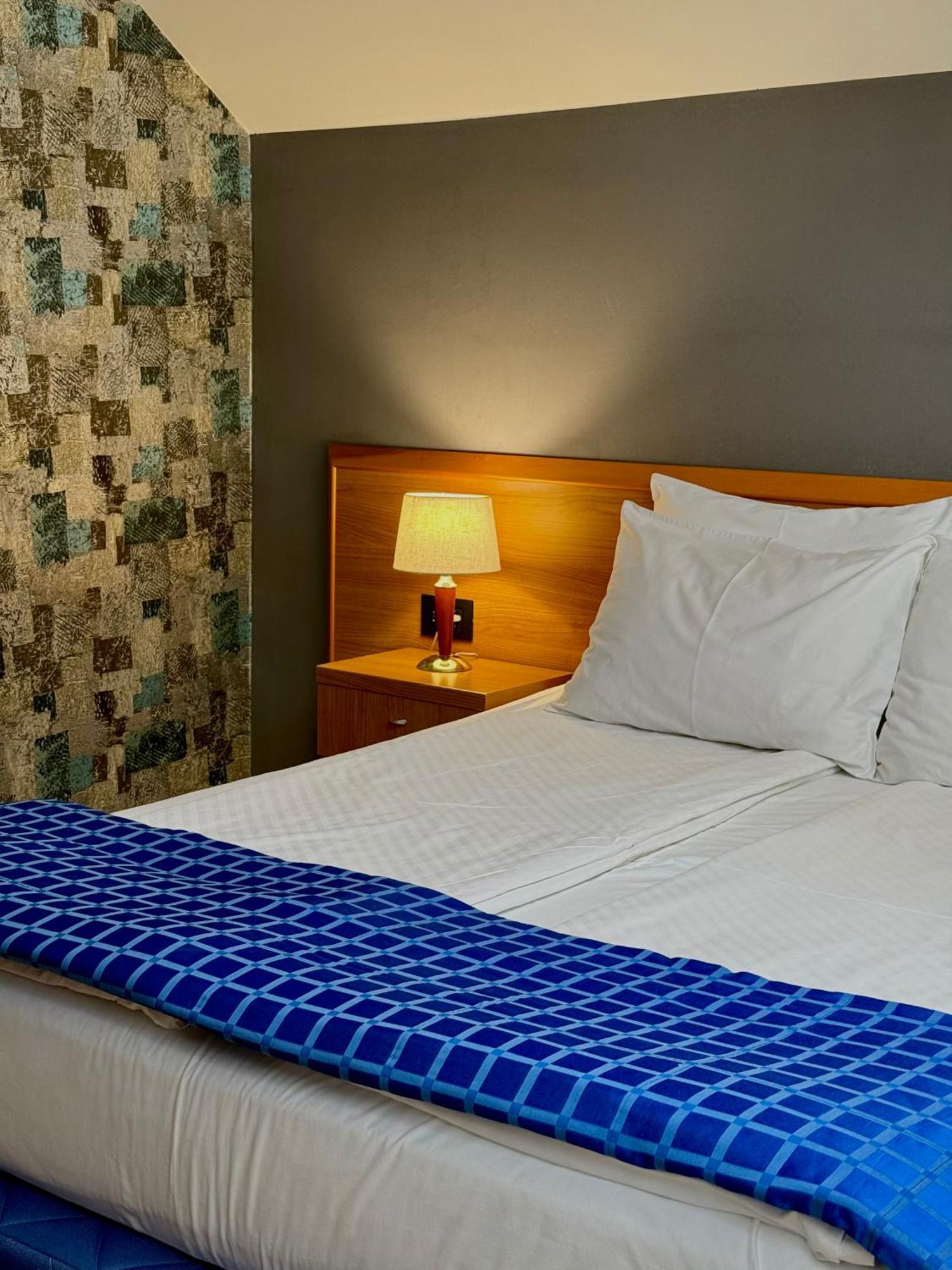 Motel M Vlasenica Εξωτερικό φωτογραφία